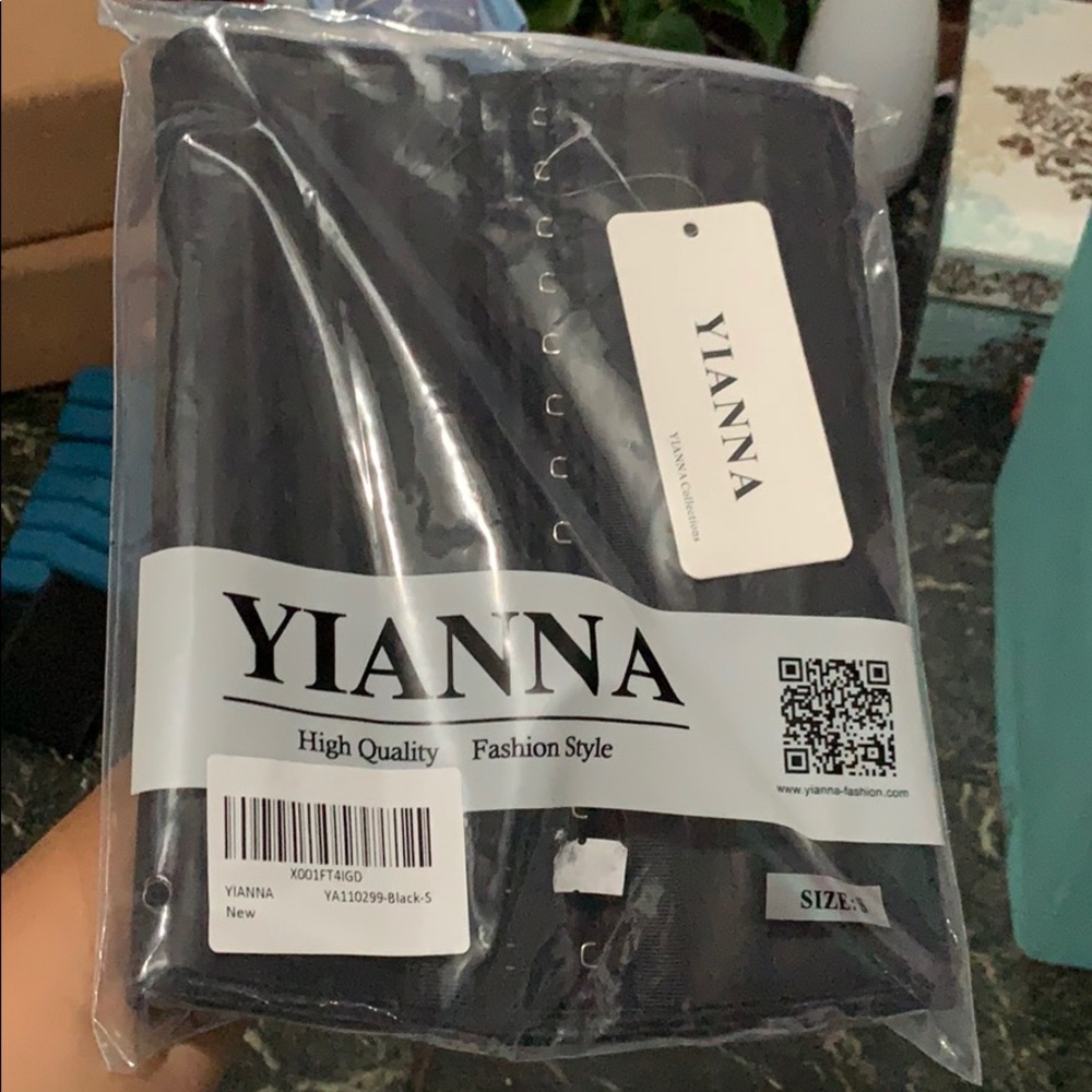 Yianna waist trainer with 25 steel bones